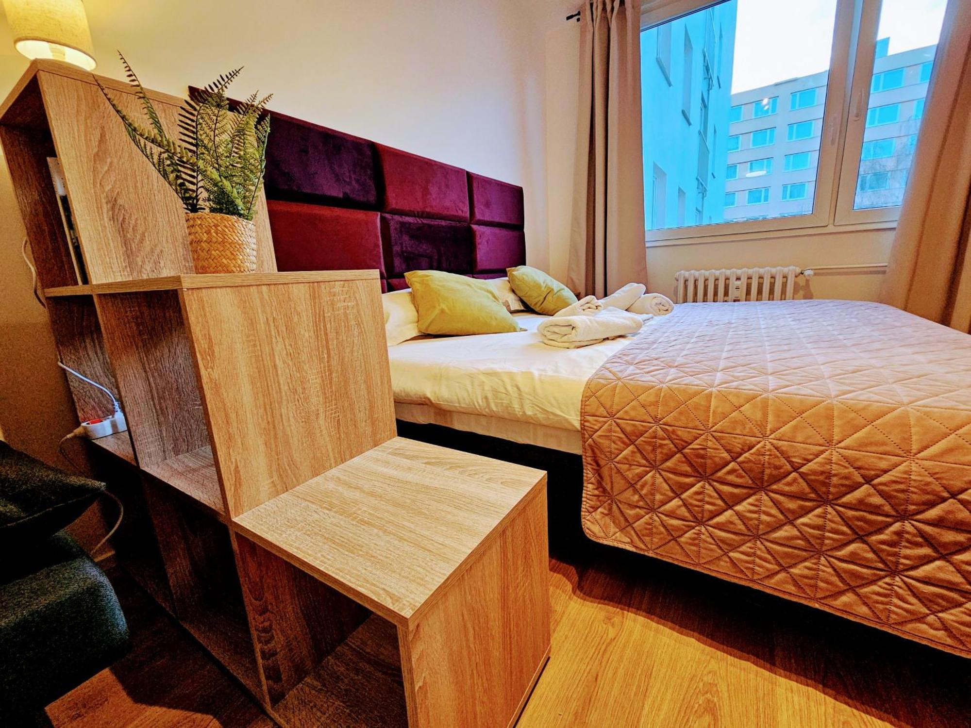 Apartamento Live-inn Hotel-style 5 Apartments, 20 Mins To Centre, Gym, Reception, Free Parking, Lift, Roof Terrace & Game